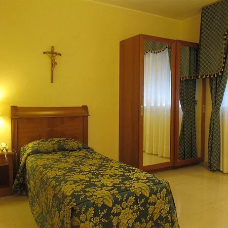 Centro Di Spiritualita Padre Pio Hotel 4*