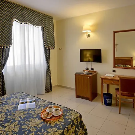 Centro Di Spiritualita Padre Pio Hotel