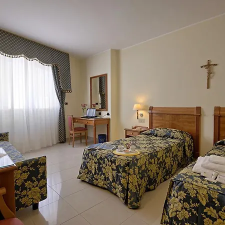 Centro Di Spiritualita Padre Pio Hotel San Giovanni Rotondo