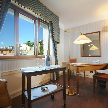 Hotel Centro Di Spiritualita Padre Pio 4*