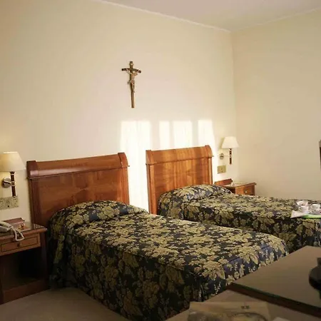 Centro Di Spiritualita Padre Pio Hotel